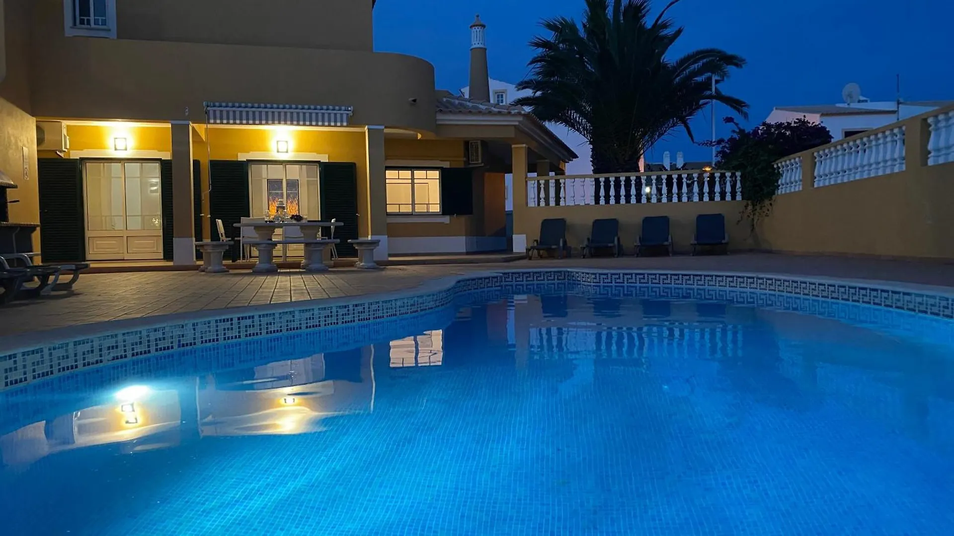 Villa Rafaela Com Piscina Albufeira